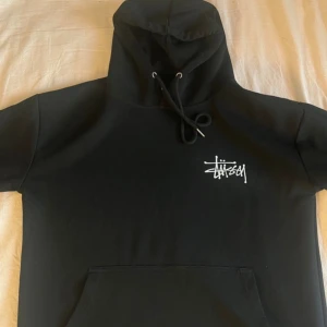 Stussy Hoodie - Nästan ny!!! Det är oversize fit