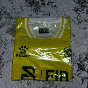 Duhok SC tröja - Splitterny tröja från fotbollslaget Duhok SC. 