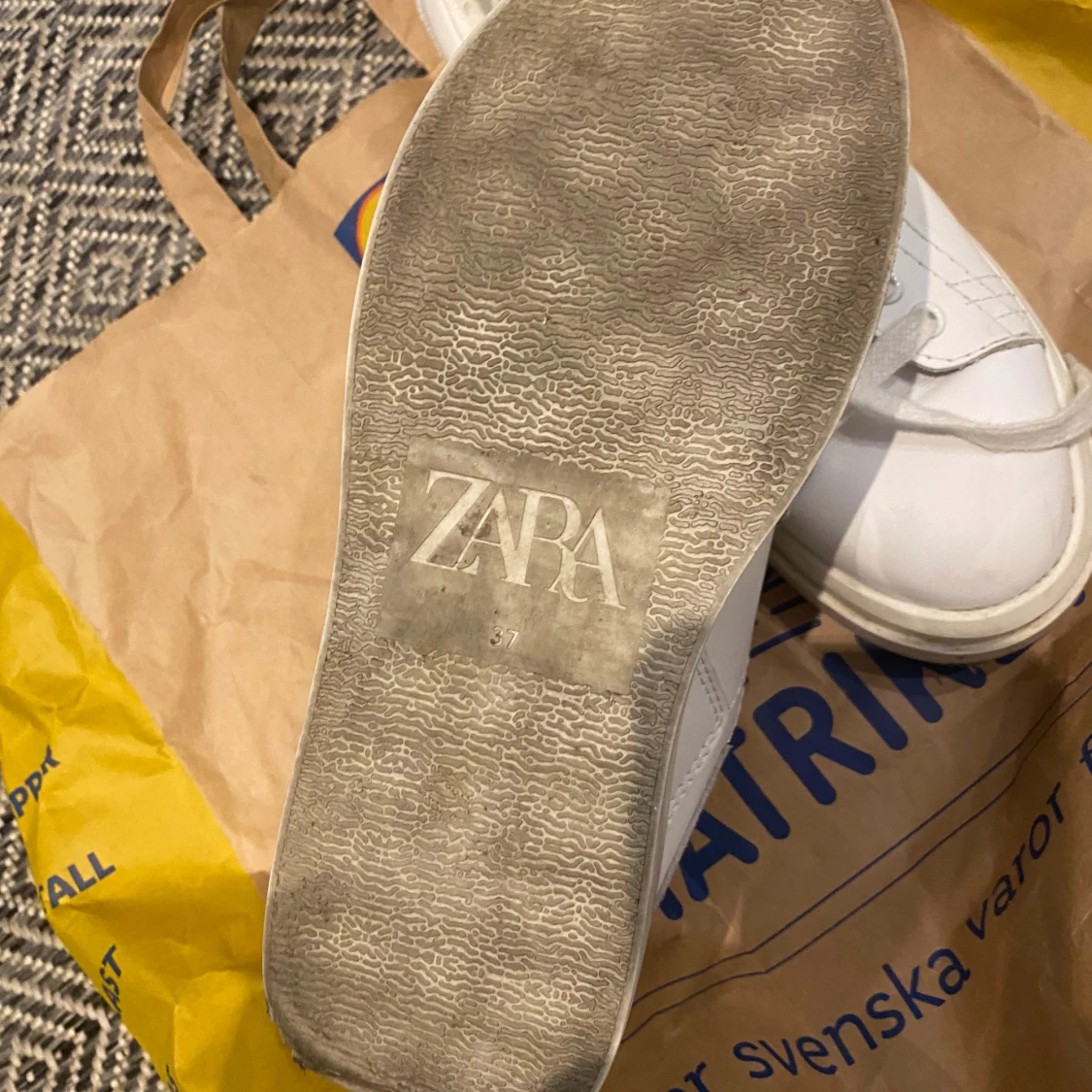 Vita sneakers med platåsula - 4