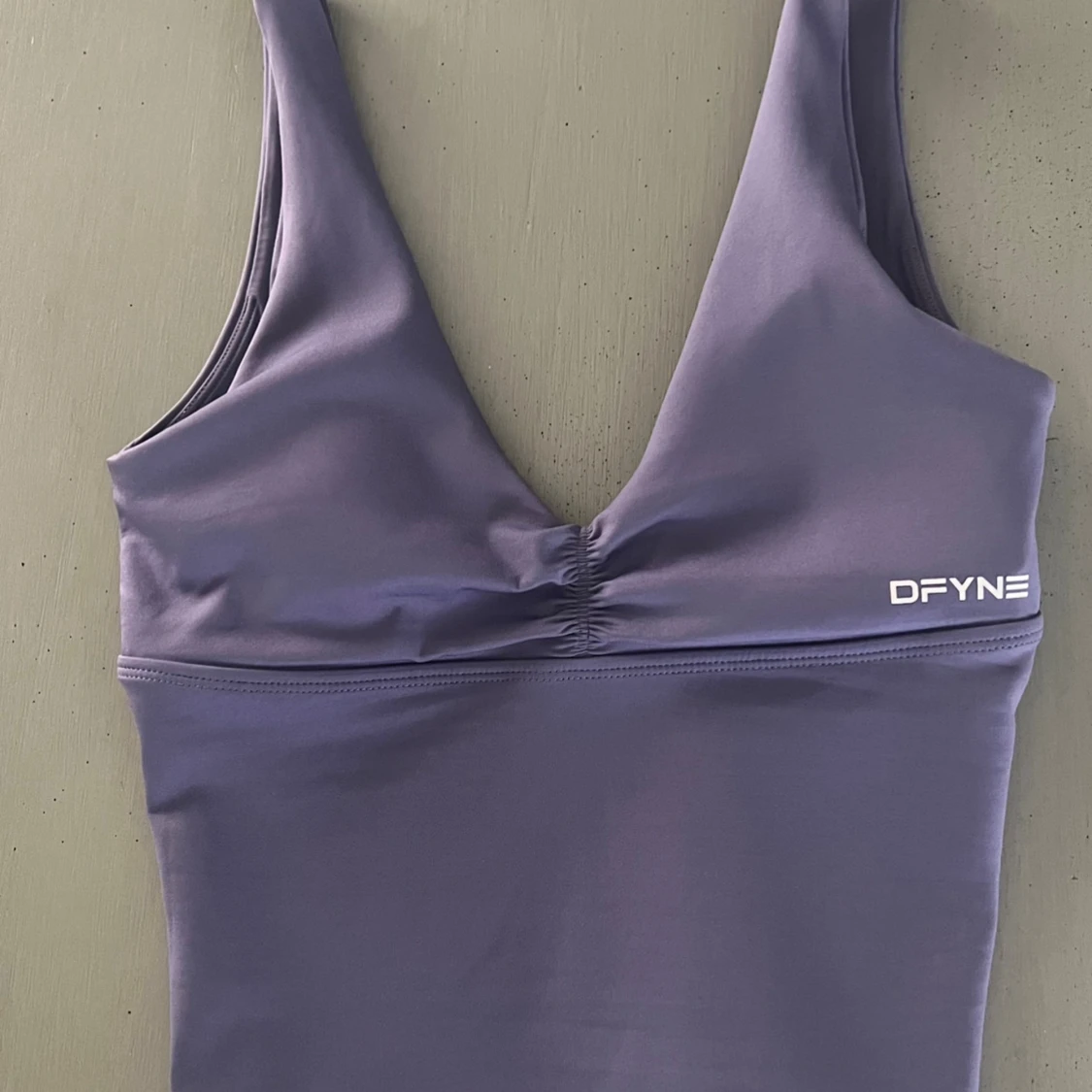 Dyfne minimal longline topp  - 2