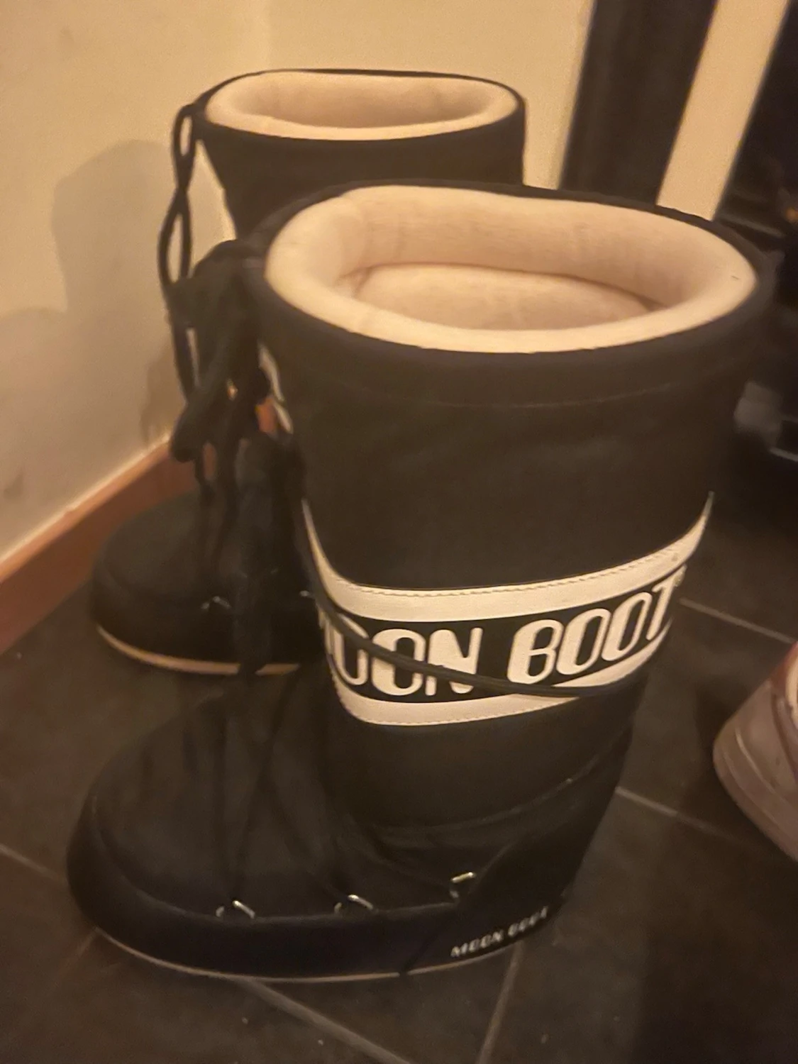 Svarta Moon Boot vinterstövlar - 2