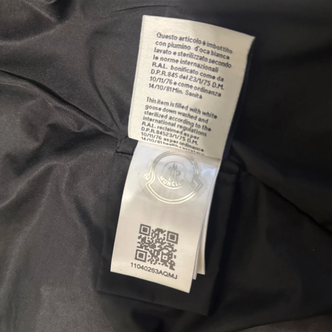 Svart Moncler pufferjacka med huva - 5