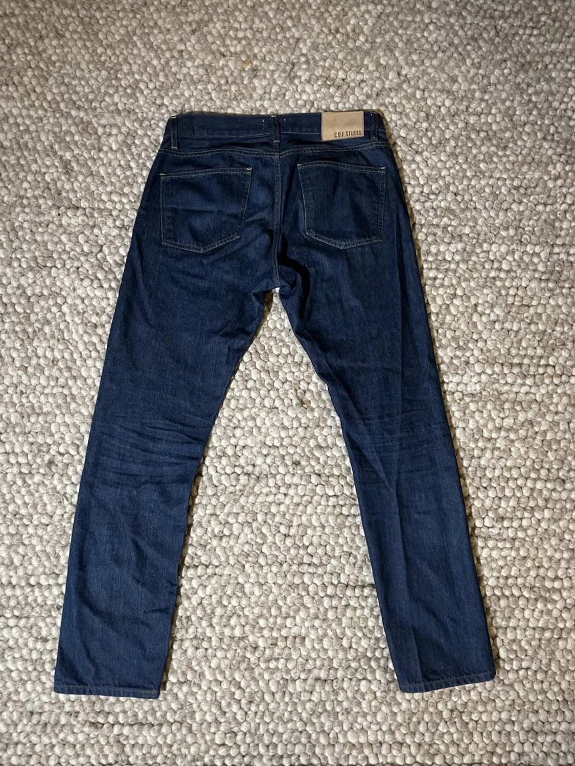 Mörkblå jeans från C.O.F Studio - 1