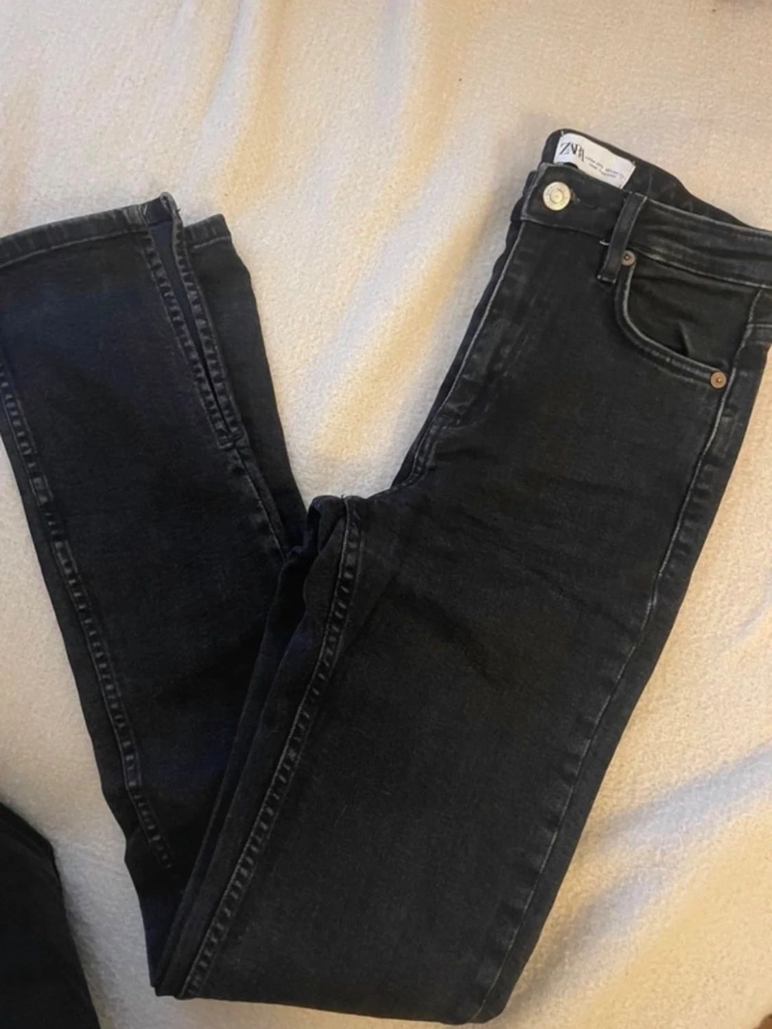 Svarta jeans från Zara - 1