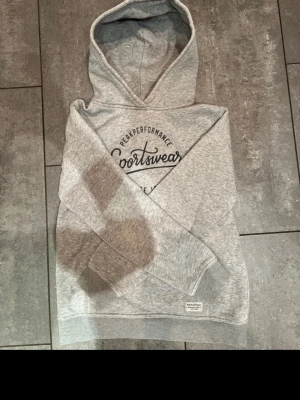 PeakPerformance hoodie  - Grå PeakPerformance hoodie i ett mycket bra skick