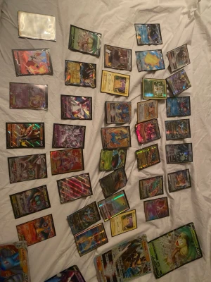 Pokémon som är sillade - Gamla Pokémon kort som någon kanske är intresserad av att köpa