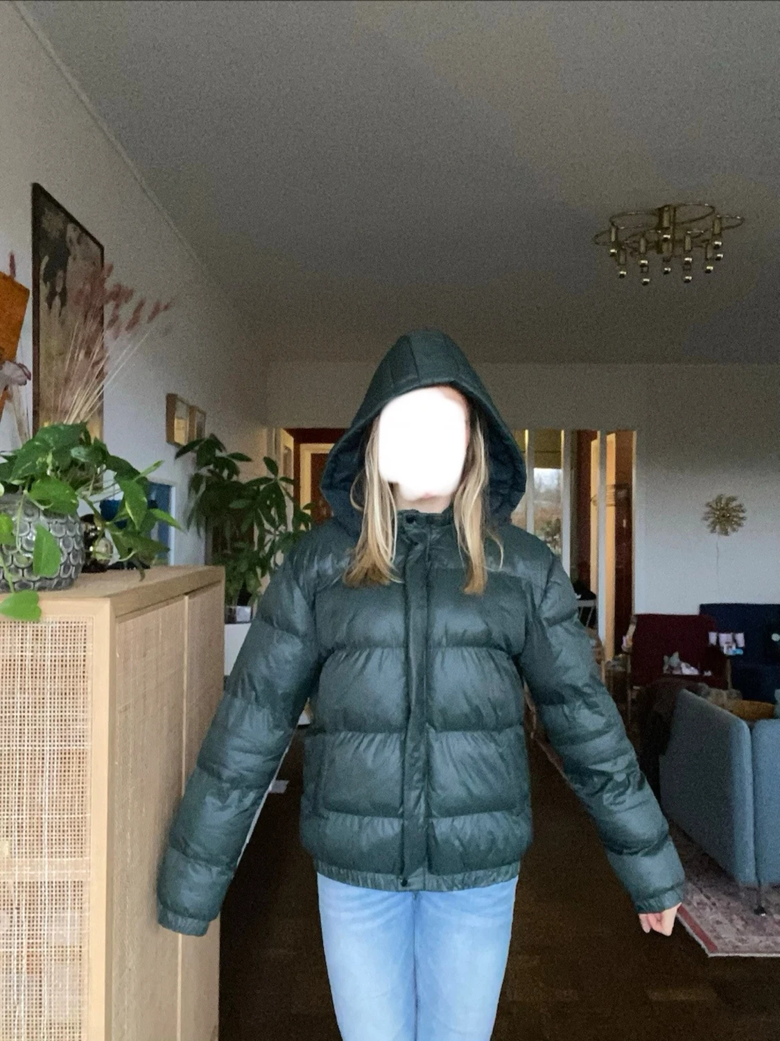 Mörkgrön pufferjacka med huva - 1