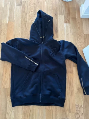 Virelle Hoodie - Virelle Hoodie, storlek S, helt ny. 