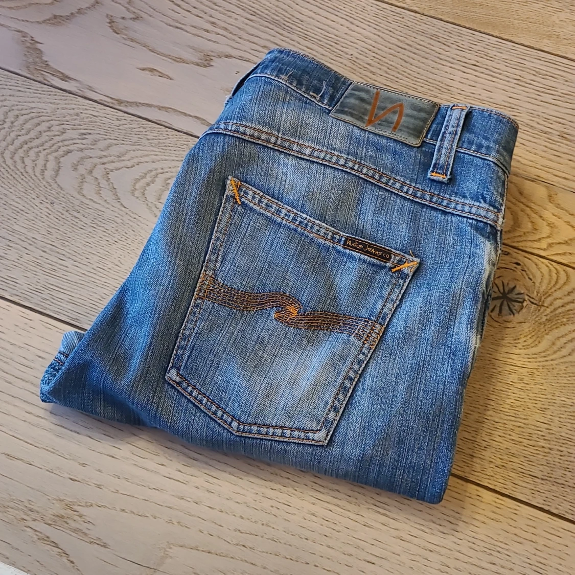 Blå Nudie Jeans, storlek 32/32