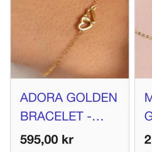 guldigt armband✨✨ - Superfint armband från sisi copenhagen, armbandet är guldigt med två hjärtan som sitter ihop och visar ”vi håller ihop”!! En perfekt present till någon eller dig själv💝💝pris kan diskuteras!!