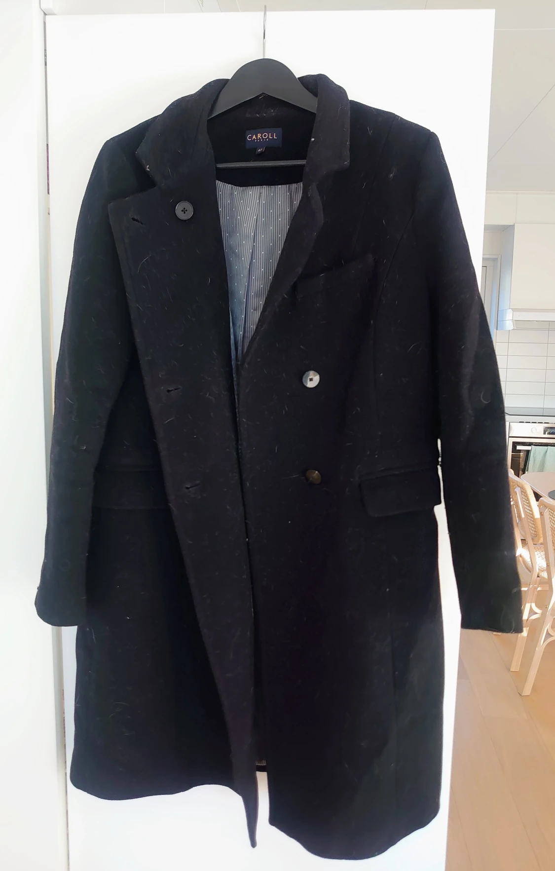 Svart ullkappa från Caroll, stl 42