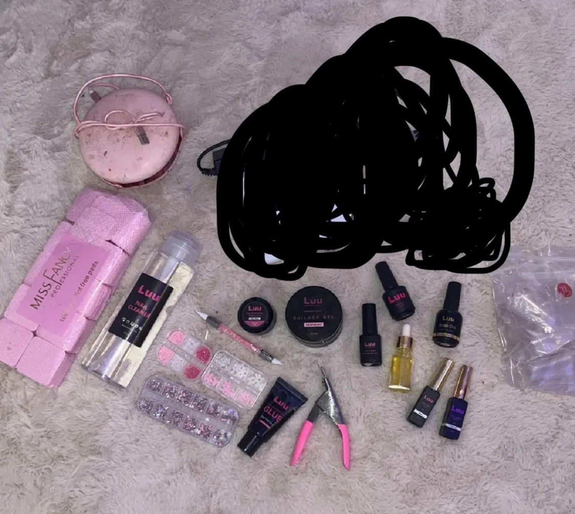 nagel grejer från bla luu nails och missfancy