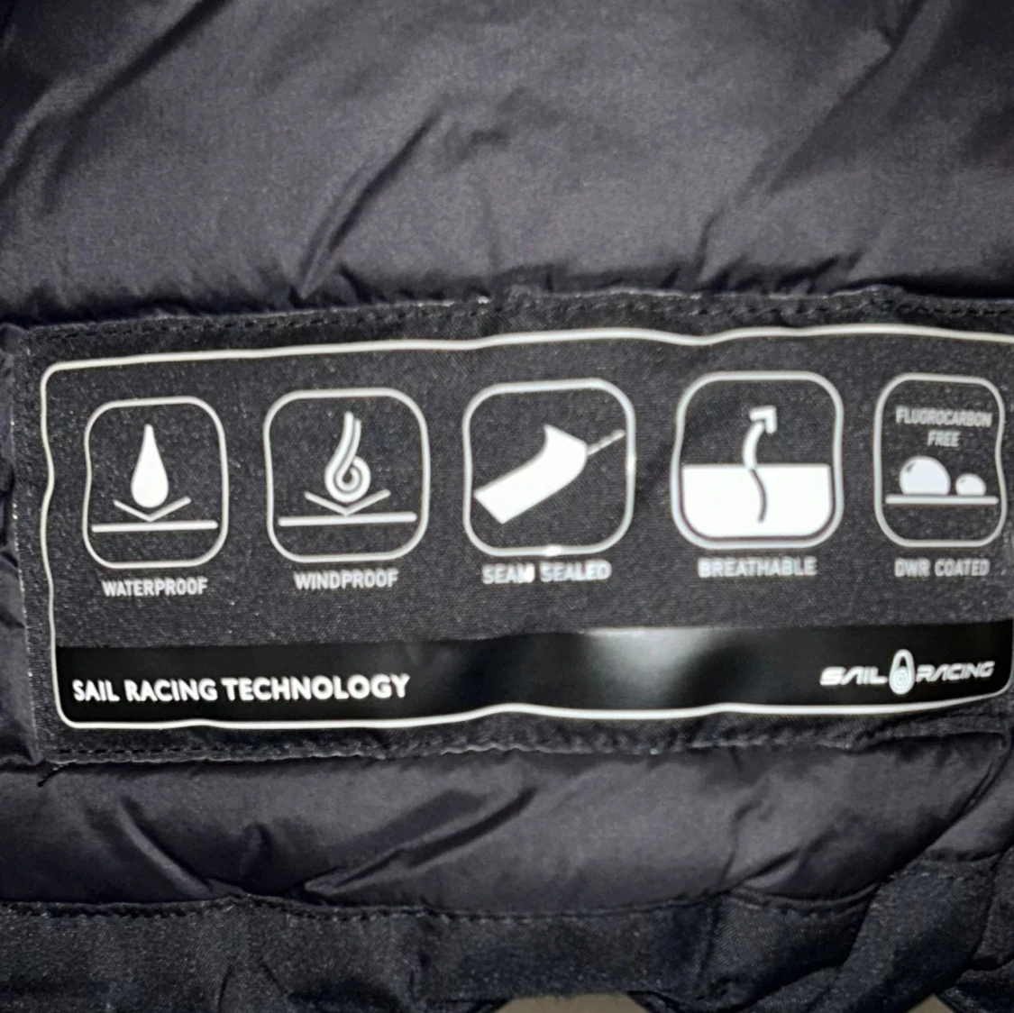 Svart vinterjacka från Sail Racing - 3