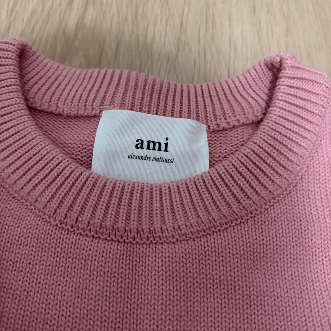 Rosa stickad tröja från Ami - 2