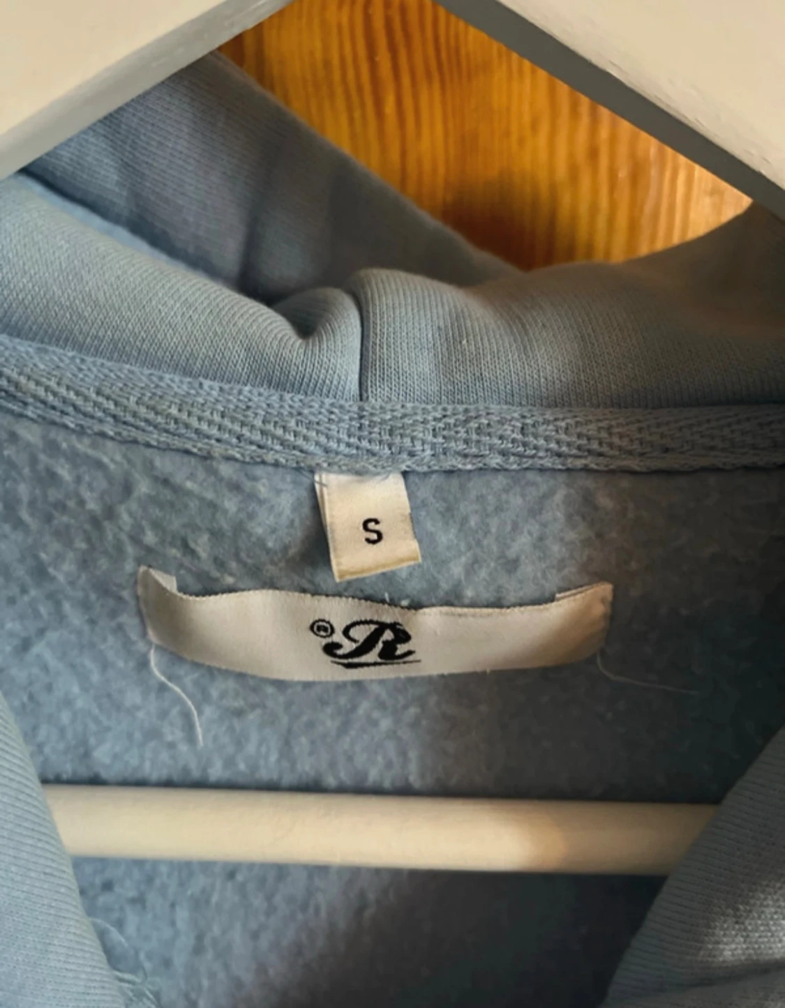 Ljusblå hoodie med dragkedja, stl S - 3