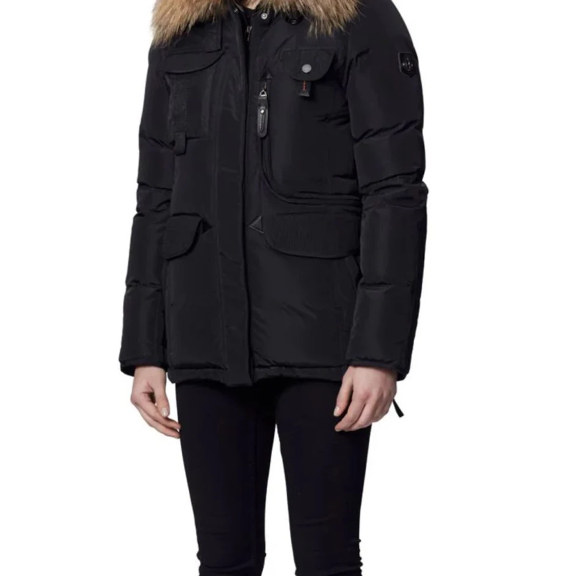 Svart dunjacka med päls från Hollies - 2