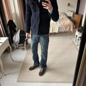 Diesel jeans Viker -  Unika diesel jeans med sjukt snygg fade och slitningar vilket syns på bilderna, modellen är Viker och är i storlek W30 L34. De är i toppskick utan några defekter, tveka inte på o skriva vid fler frågor!