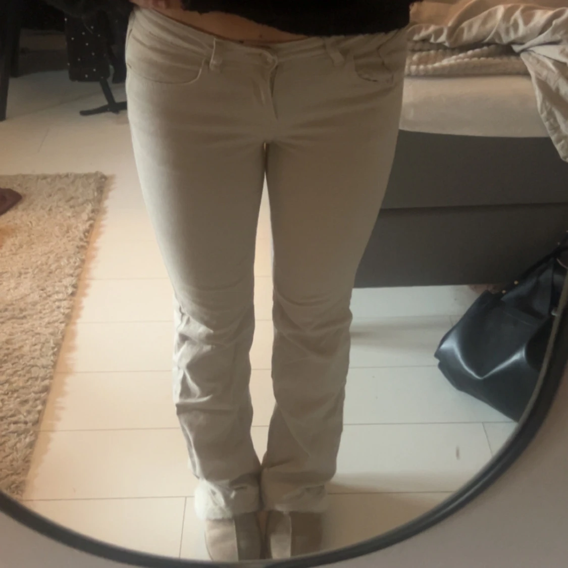 beiga bootcut byxor  - 1