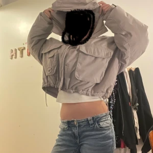 Cool jacka - Säljer pågrund av att ja andvänder andra jackor. Pris kan diskuteras💕