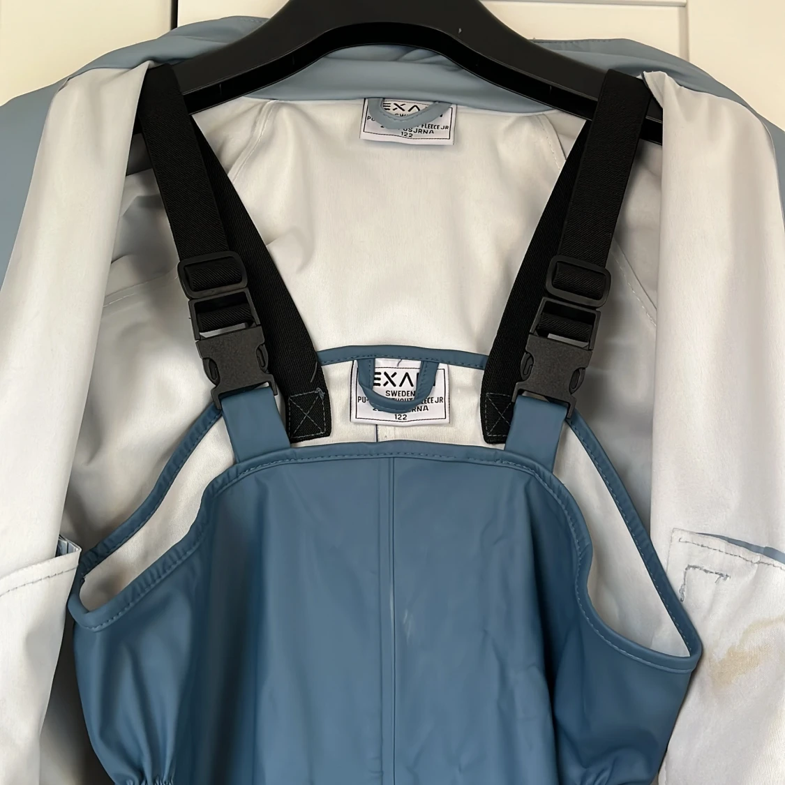 Blå täckbyxor med hängslen från EXA - 1