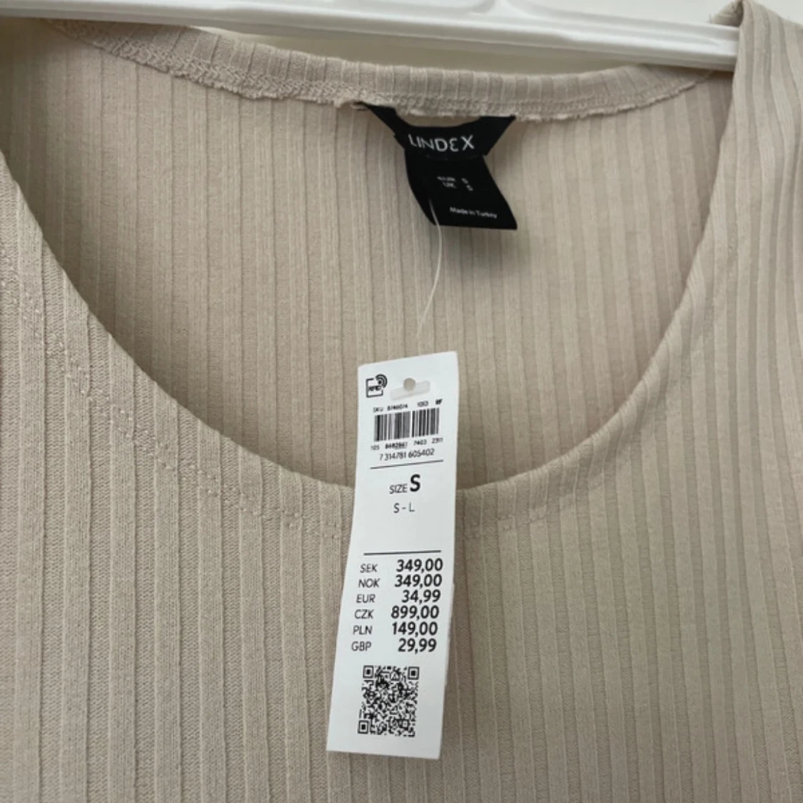 Ribbad beige topp från Lindex - 1