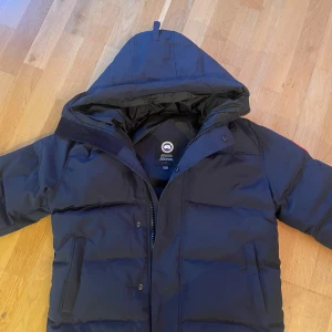 Canada goose jacka - Bra skick