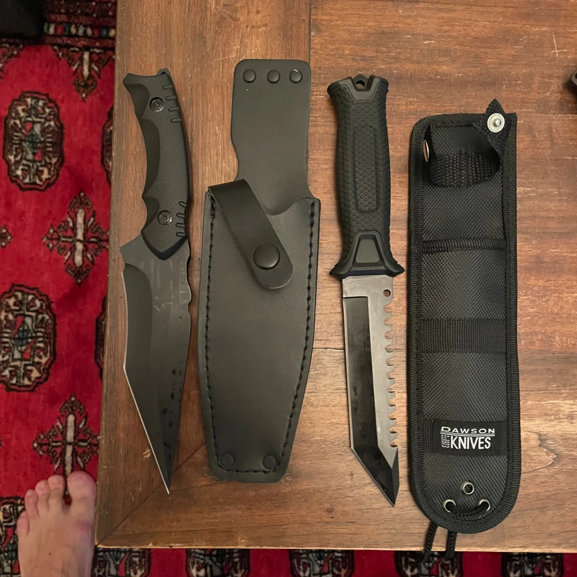 Samling taktiska knivar och machetes med fodral - 4