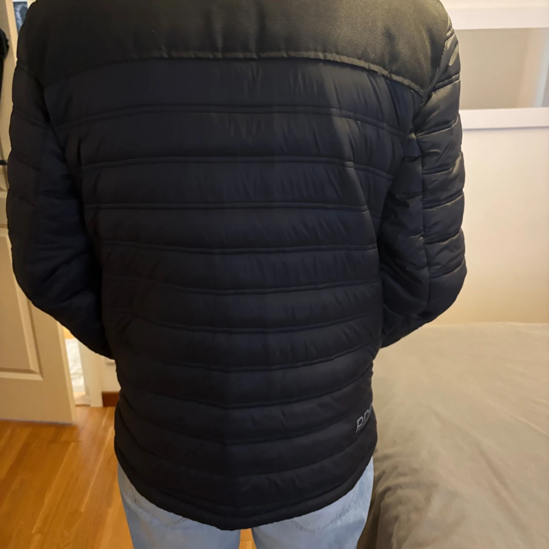 Svart pufferjacka från Bluewear Pro - 1