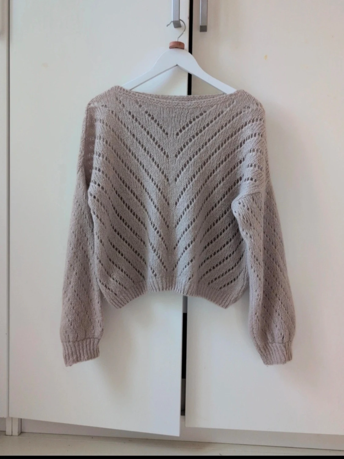 Beige stickad tröja Copenhagen Luxe