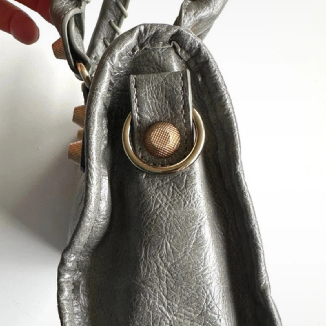 Väska med nitar - 2