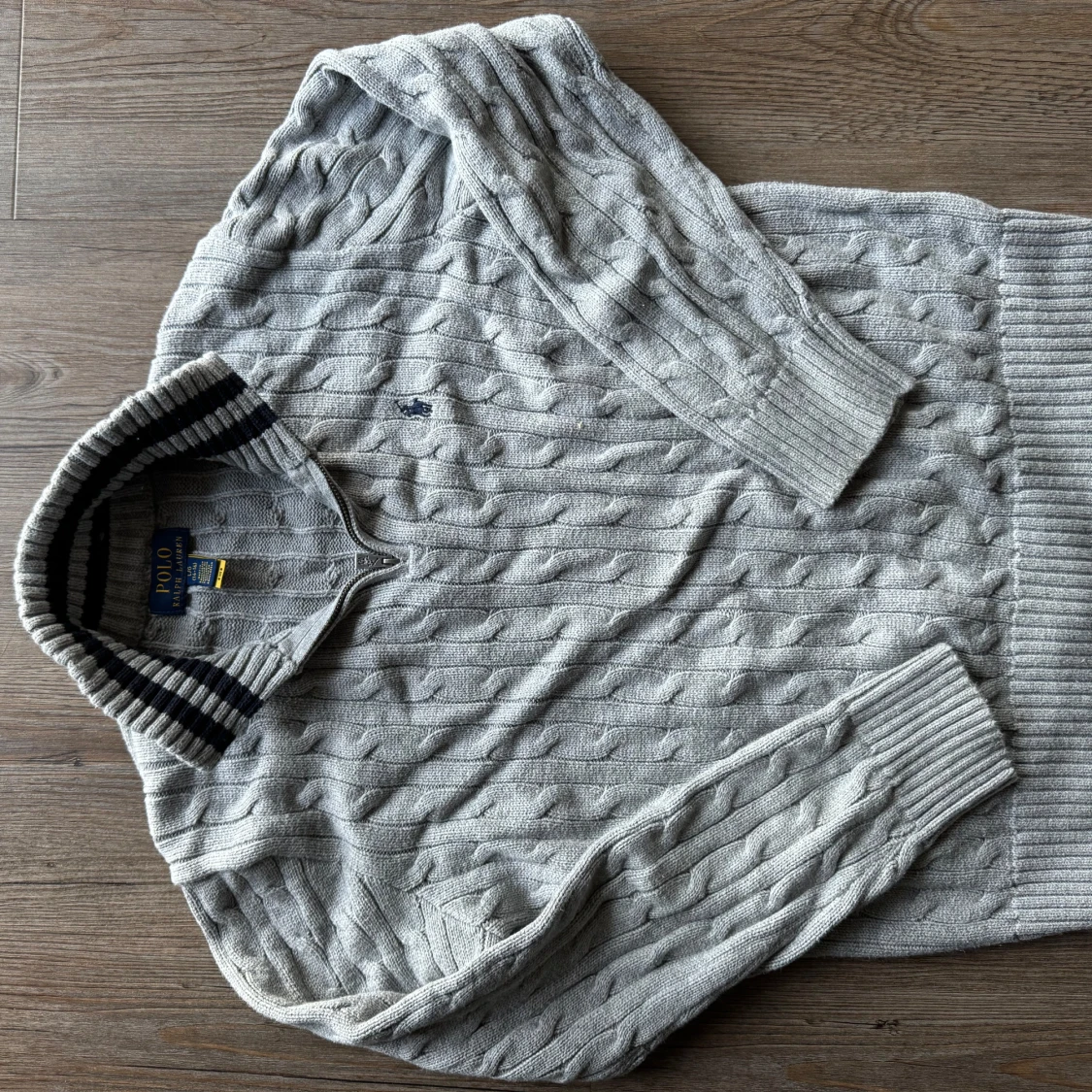 Grå stickad tröja från Polo Ralph Lauren