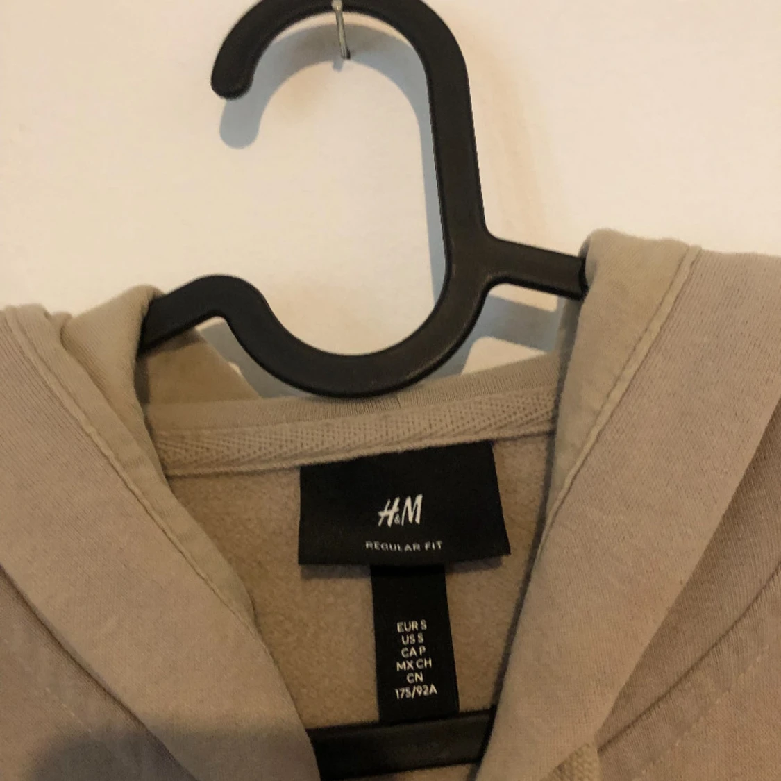 Beige hoodie med dragkedja från H&M - 2