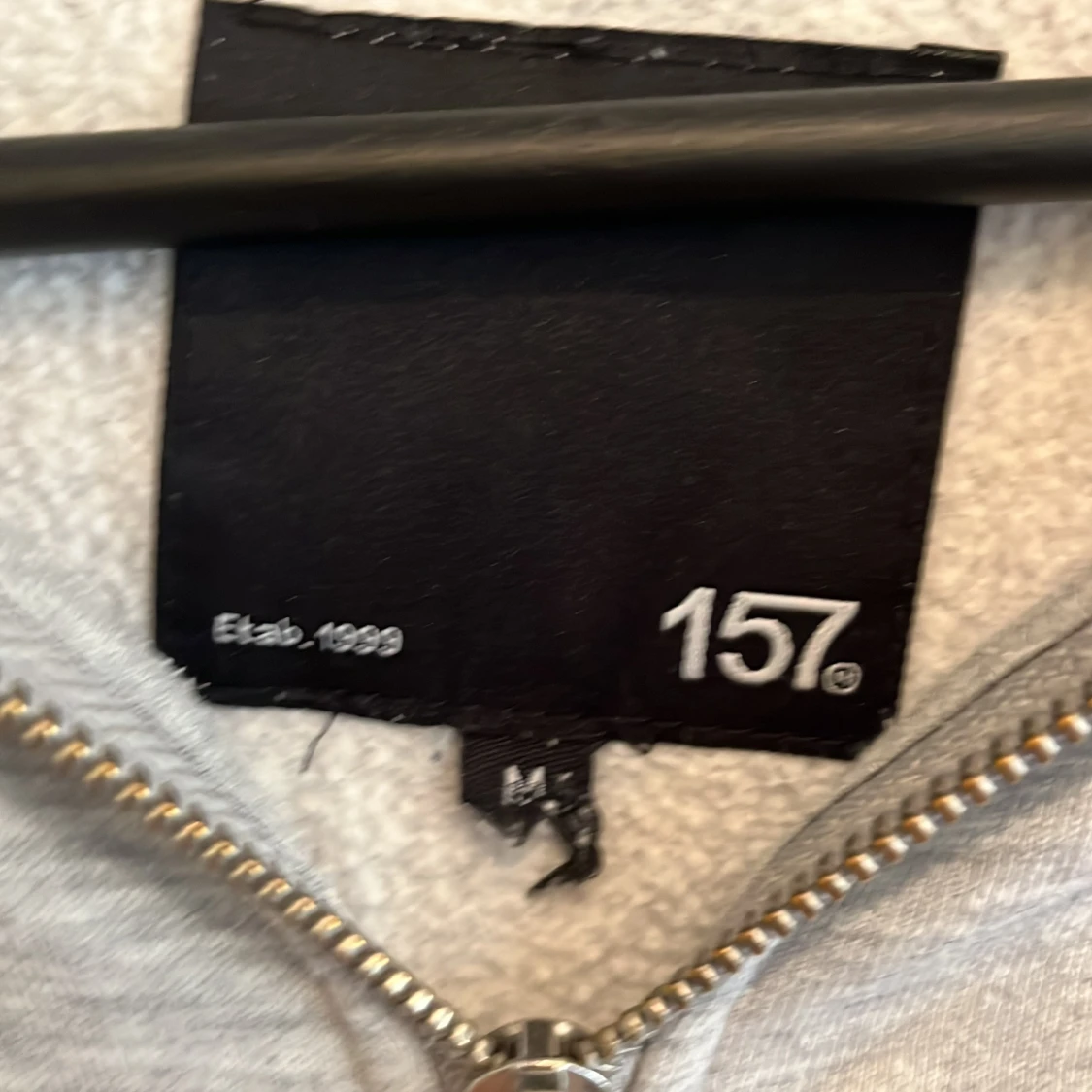 Grå half zip tröja - 1