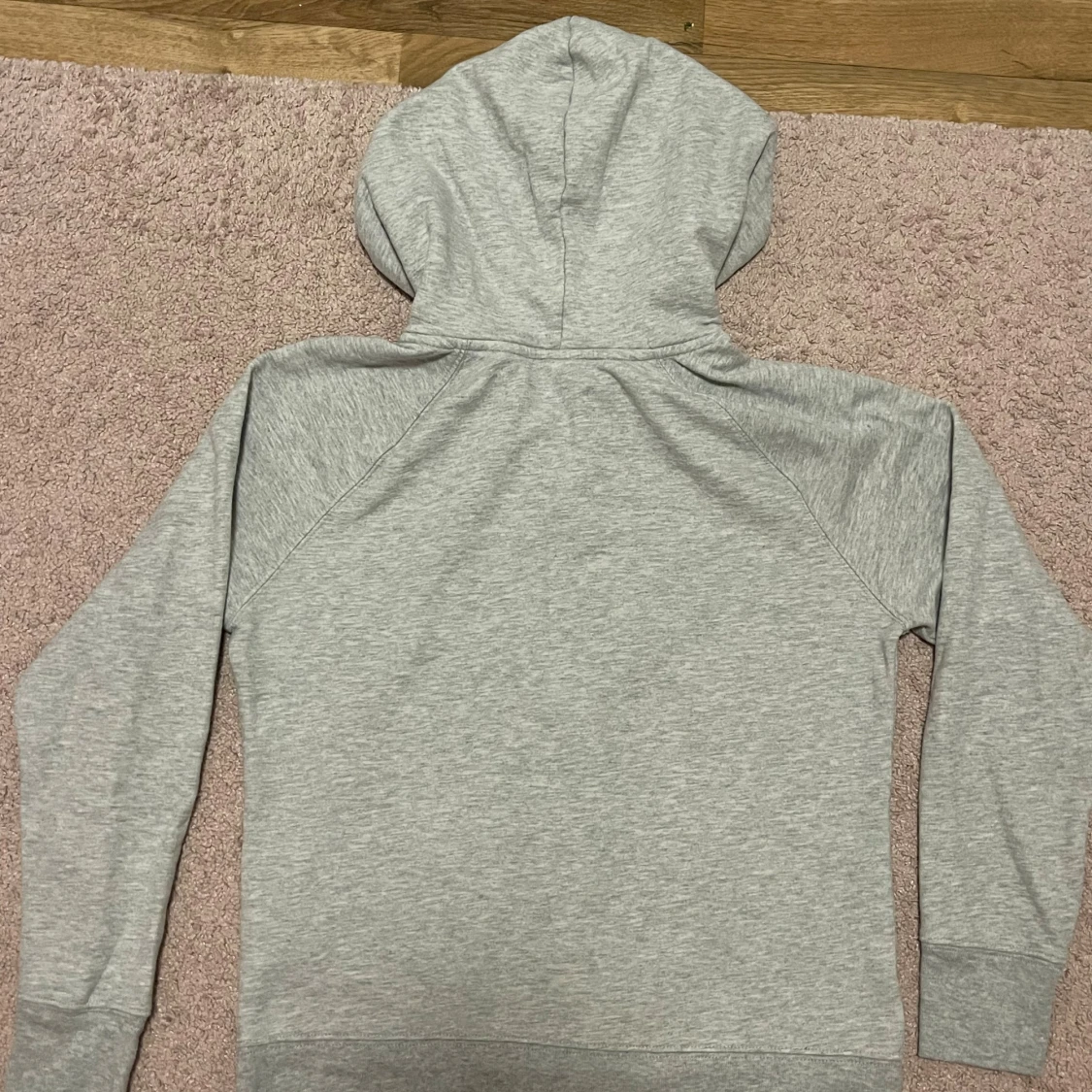 Grå hoodie med dragkedja från GAP - 2