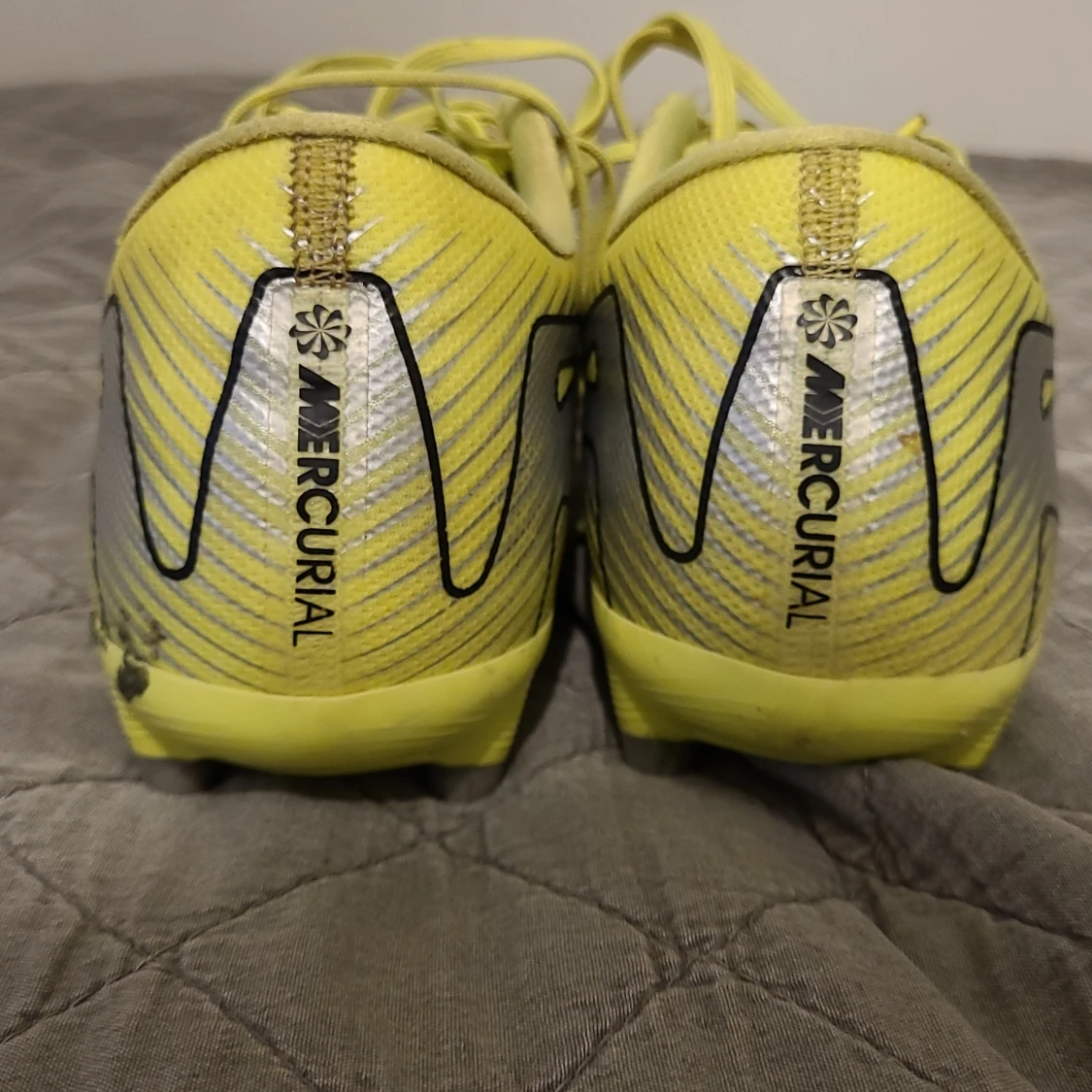 Nike Mercurial gula fotbollsskor strl 41 - 1