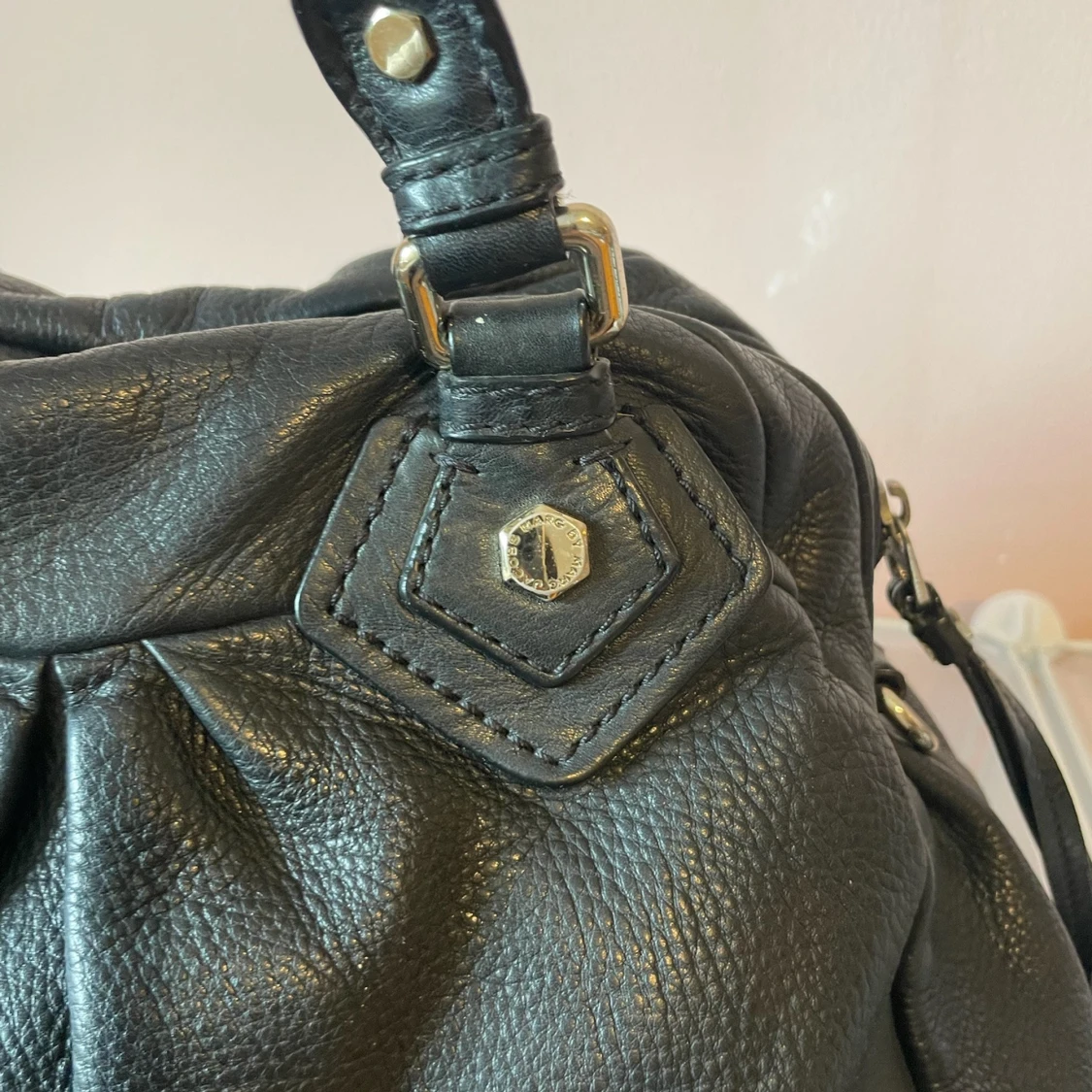 Svart handväska från Marc by Marc Jacobs - 1