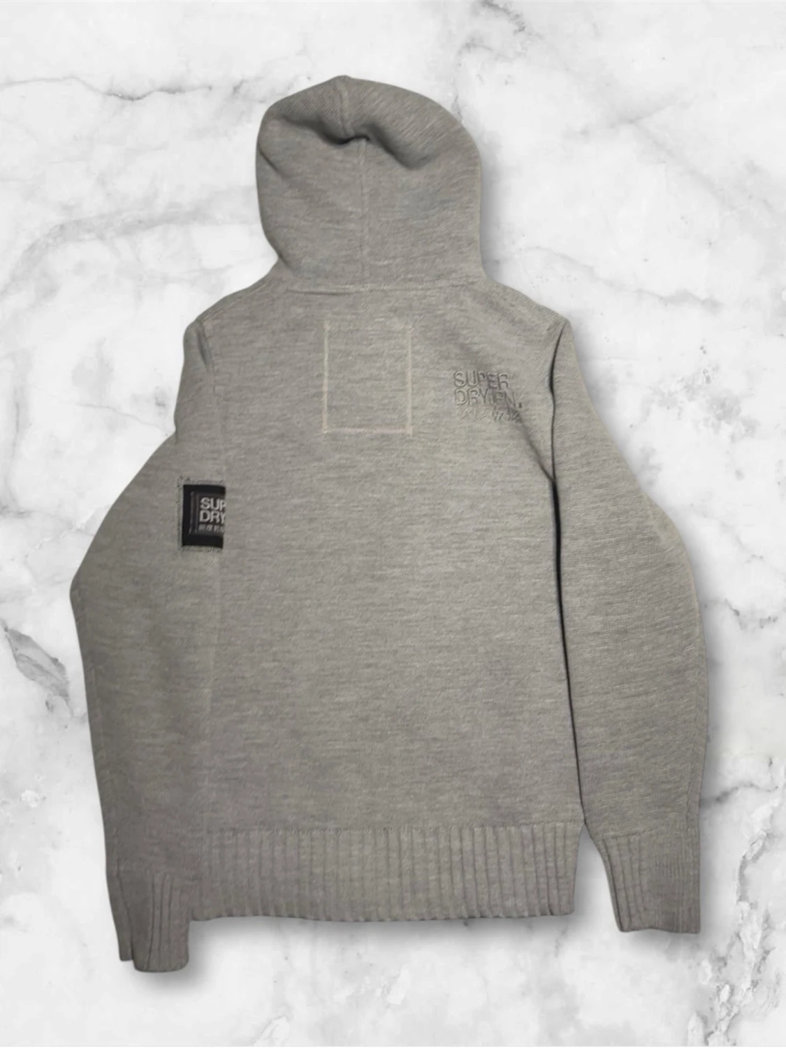 Grå hoodie från Superdry  - 2