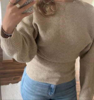 Brun/beige sticks tröja - Oanvänd 