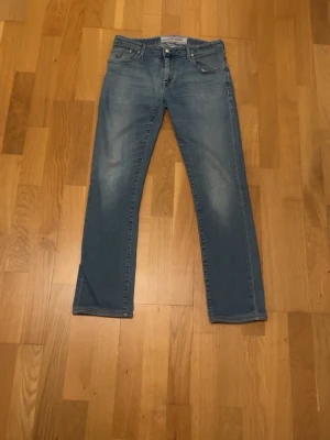 Jacob Cohen  jeans  - Storlek 31| skick 9/10| Pm för mer info!