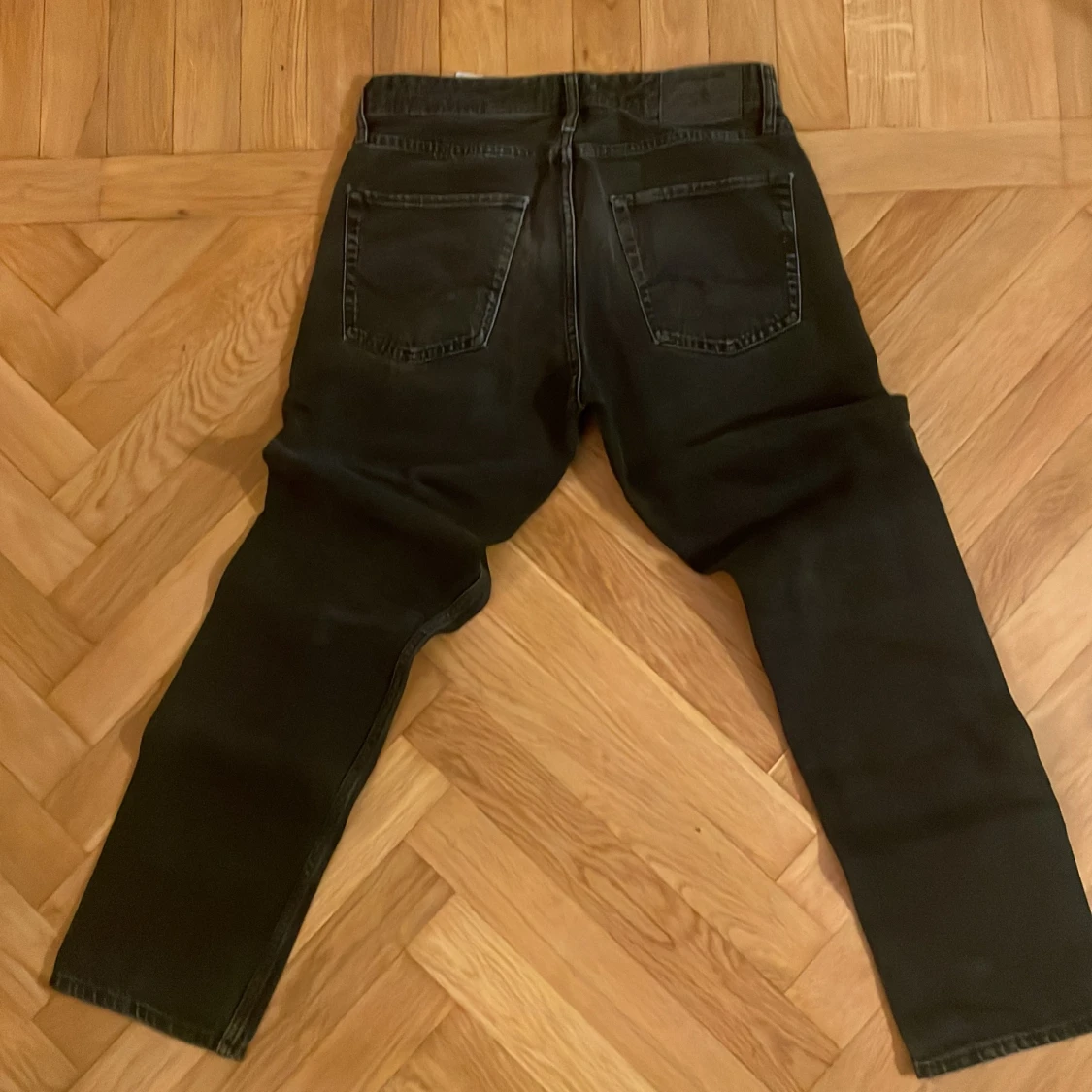 Svarta jeansbyxor med raka ben - 1