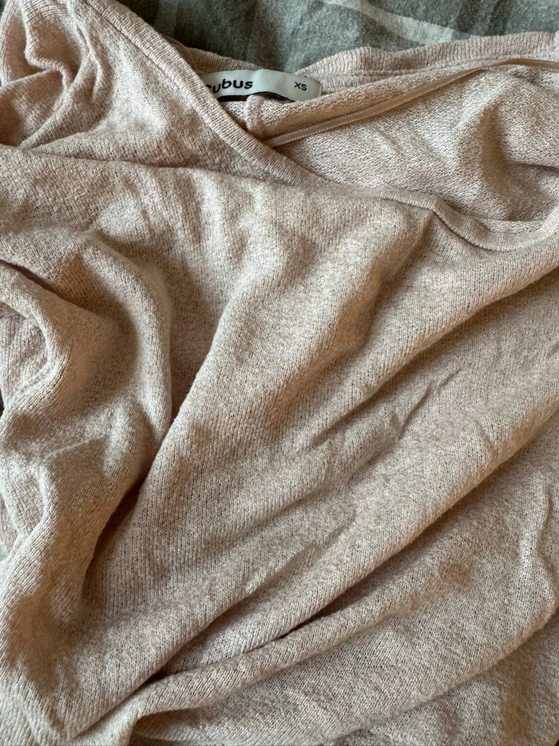 Beige croppad topp från Cubus - 1