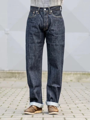 Sugarcanes modell 1947 selvedge denim jeans - Säljer ett par helt nya Sugarcanes 1947 selvedge denim jeans. Endast provade hemma, aldrig använda  Waist 80 Inseam 85 Hem 22 Thigh 32 Front rise 30  Nypris 2300