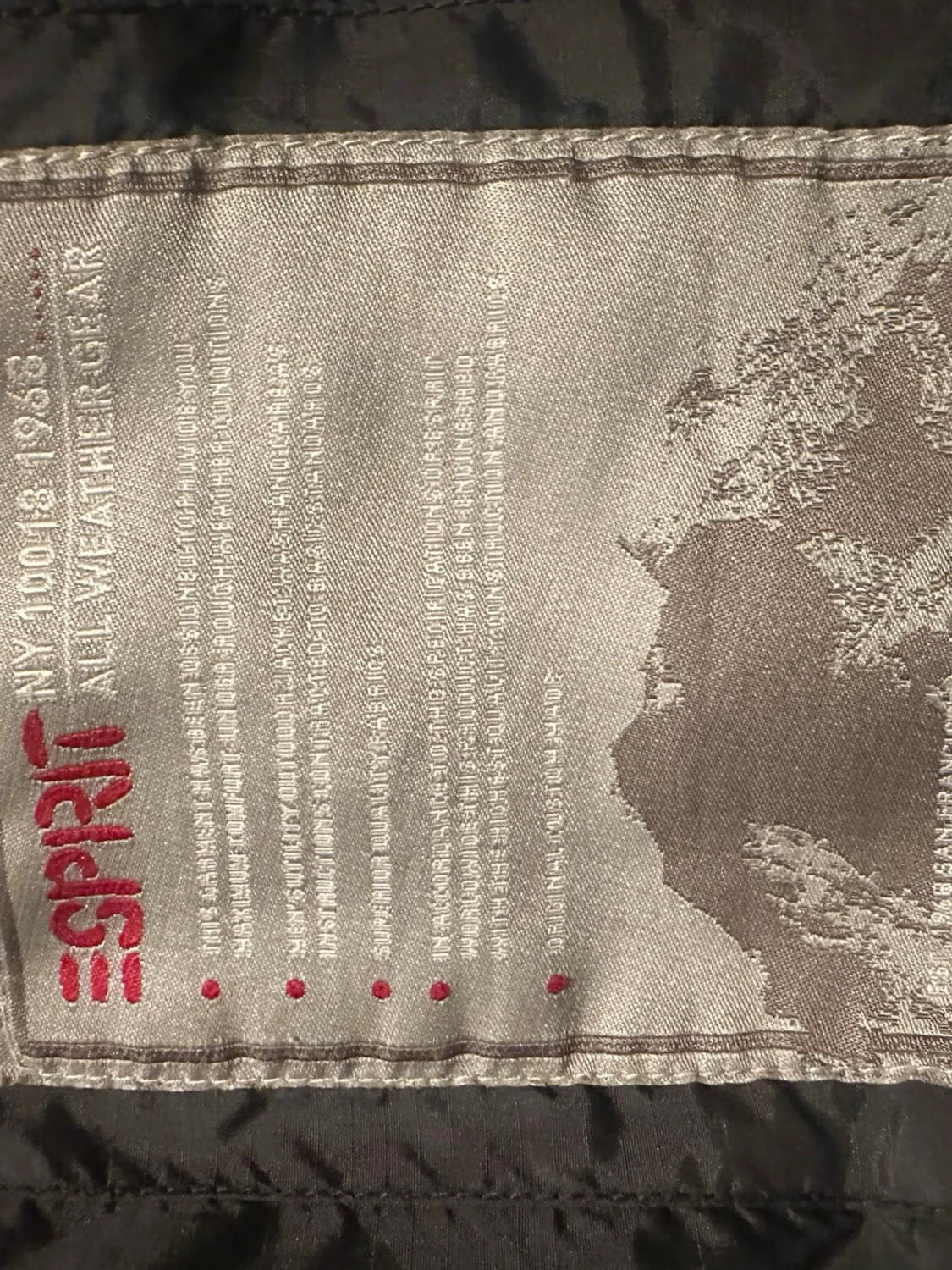 Svart dunväst från Esprit - 2