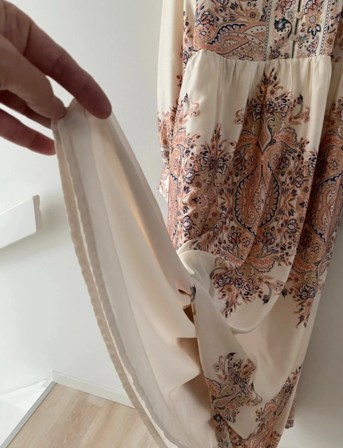  Långklänning från Neo Noir - 4