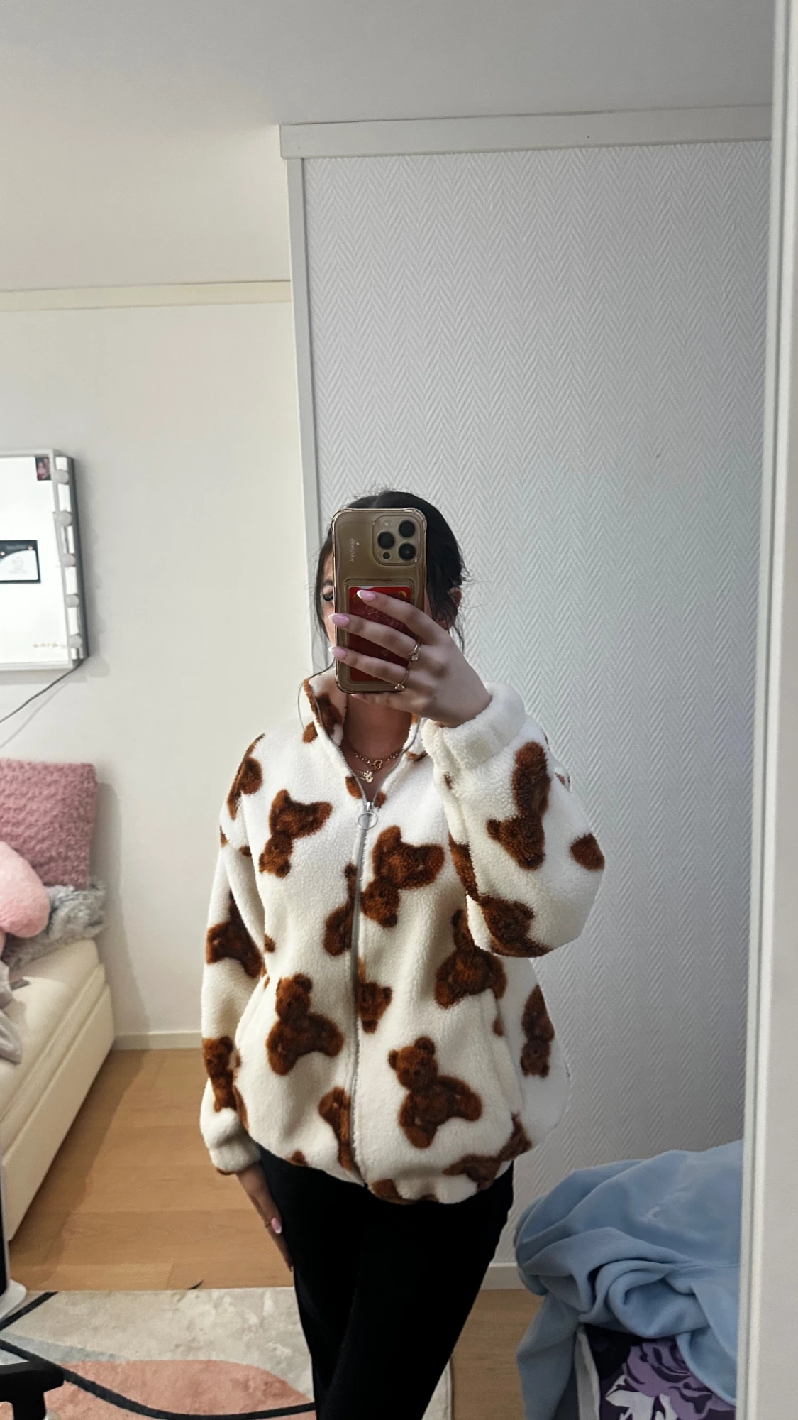 Teddyjacka med nallemönster