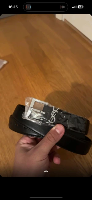 Bälte  - Dm vid intresse 