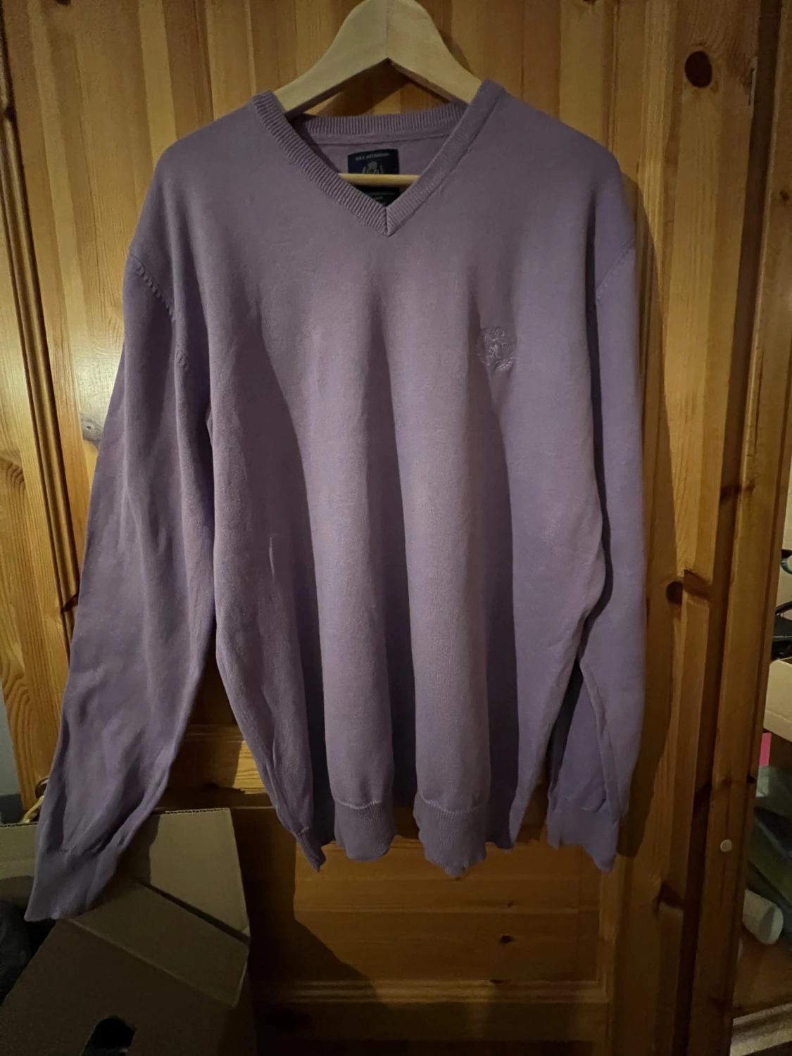 Ljuslila v-ringad tröja Mel Richman XL