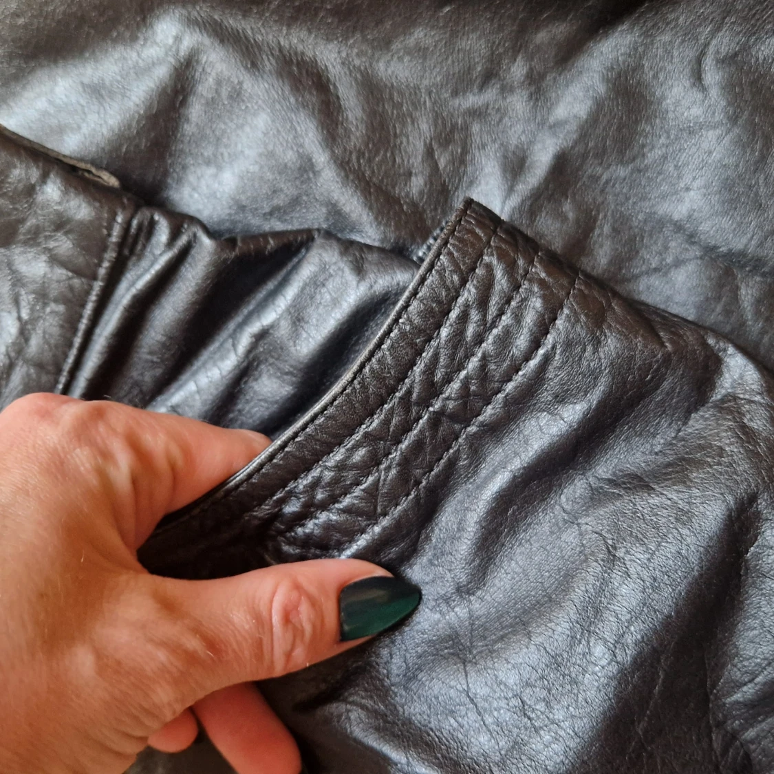 Svart lång skinnkjol med fickor - 2