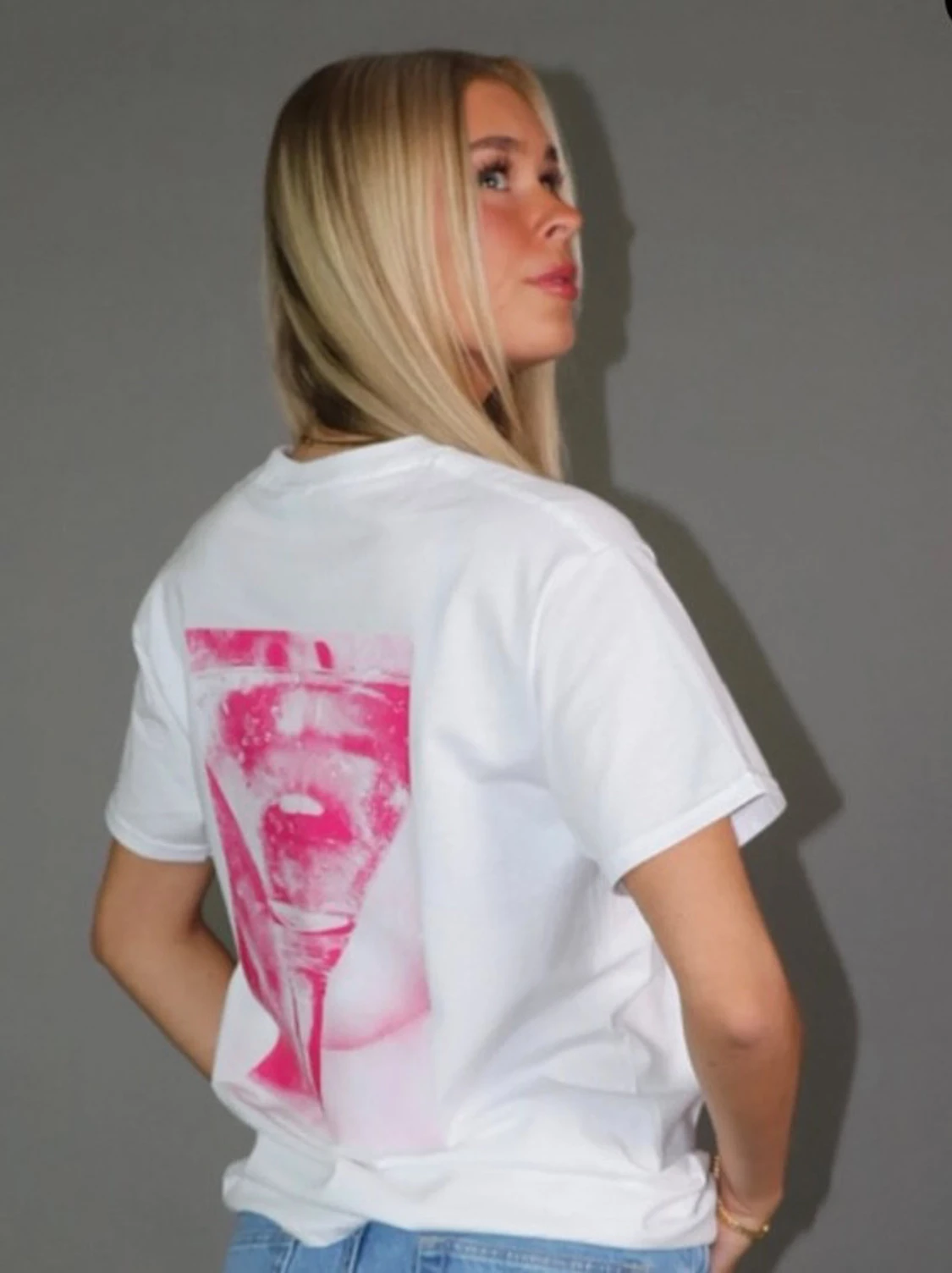 Vit t-shirt med rosa glas-tryck - 1
