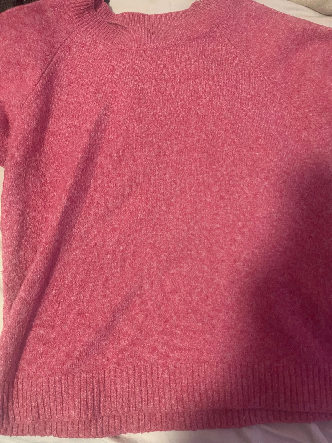 Rosa stickad tröja  - 1